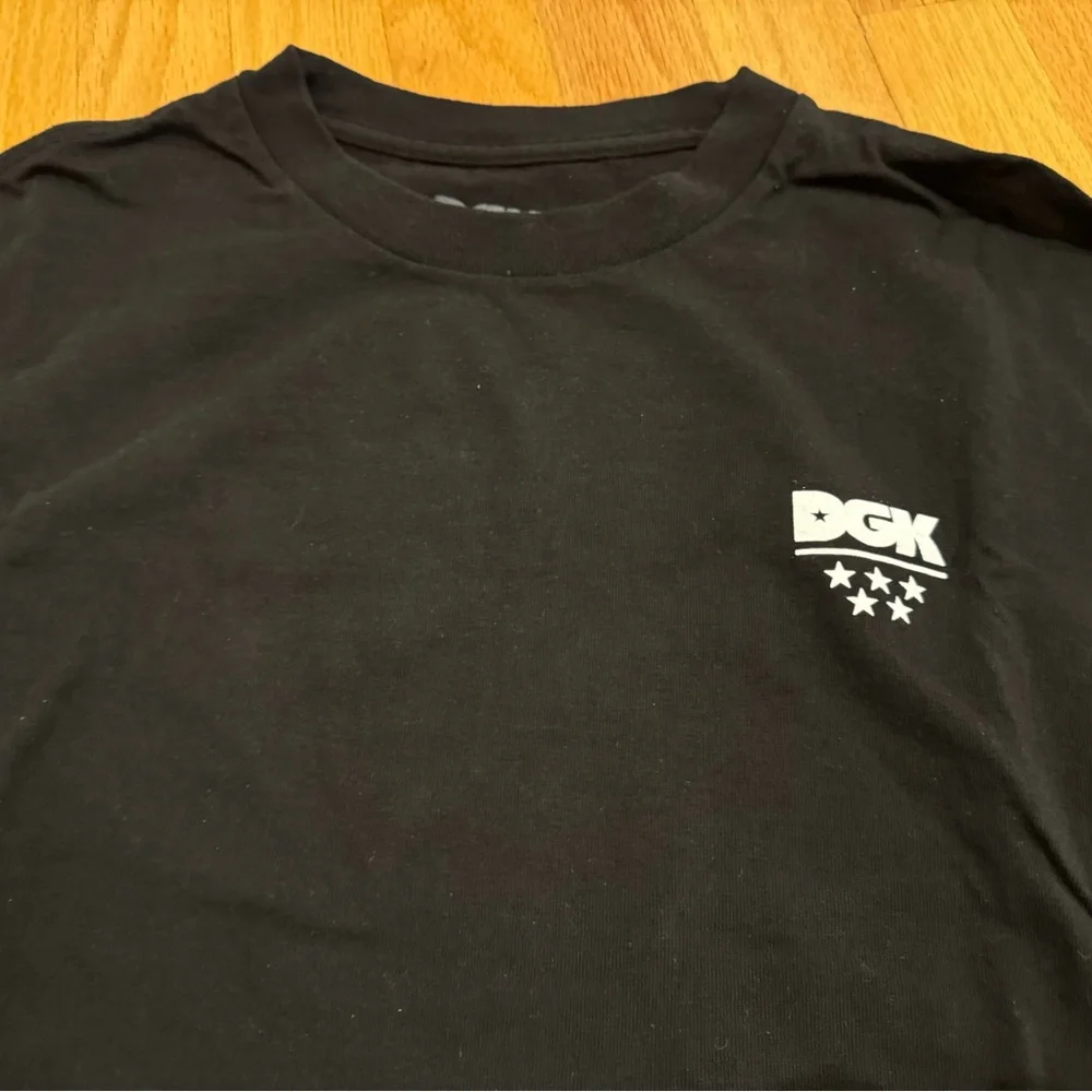 Men’s USED Graphic T-shirt DGK - Picture 2 of 4